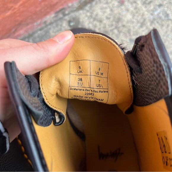 Dr. Martens x Stussy 1460 Leopard 8-Eyelet Boot - Picture 8 of 9